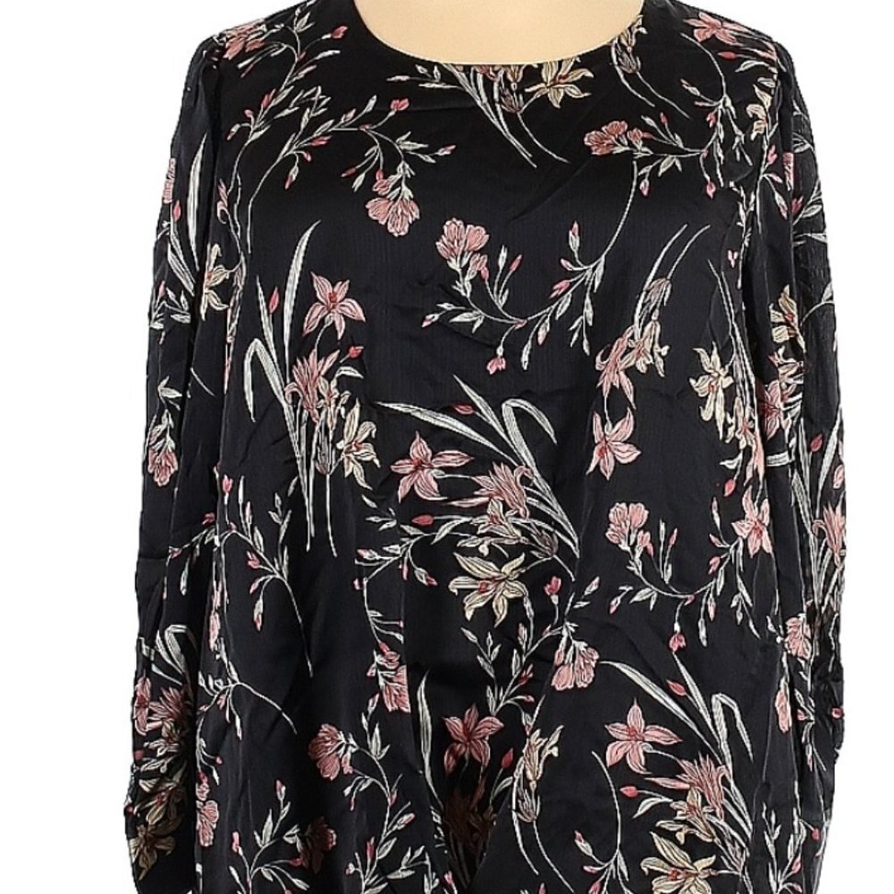 NWT Vince Camuto Silk-Like Floral Blouse 3X